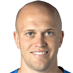 Nicky Law headshot